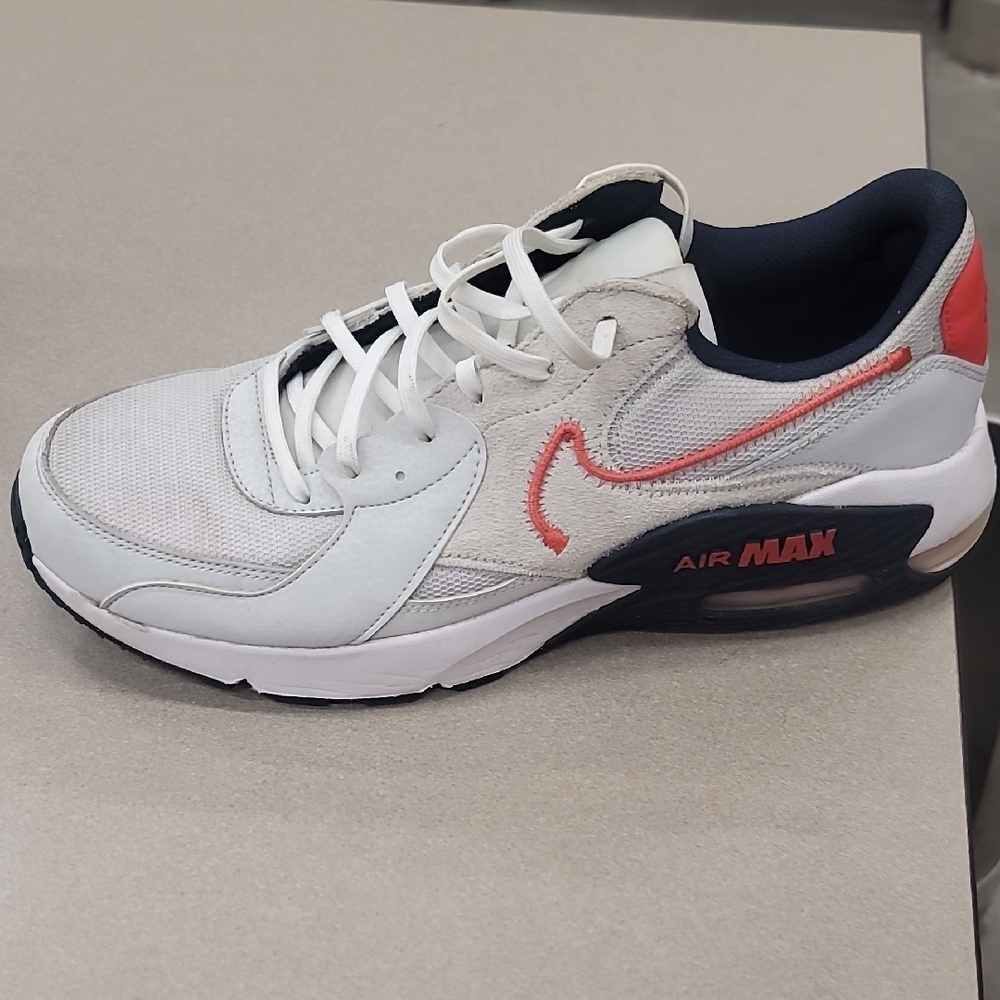 Nike Air Men's Sneakers in White and Red - Picture 4 of 16